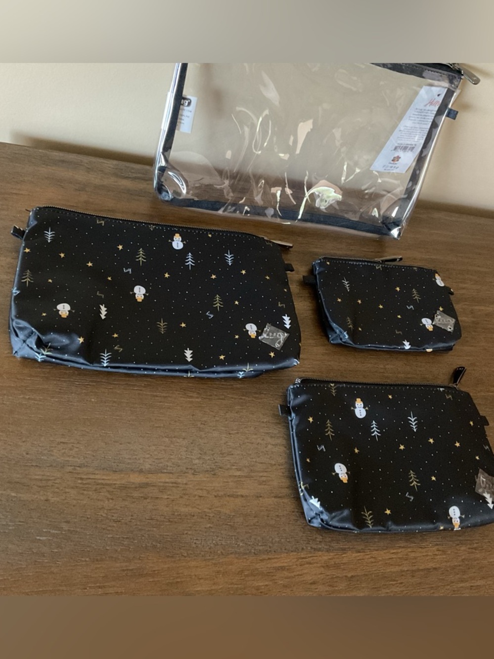 Lug Tackle 4pc Storage Pouches. Black Snowman print. NWT - Picture 5 of 8